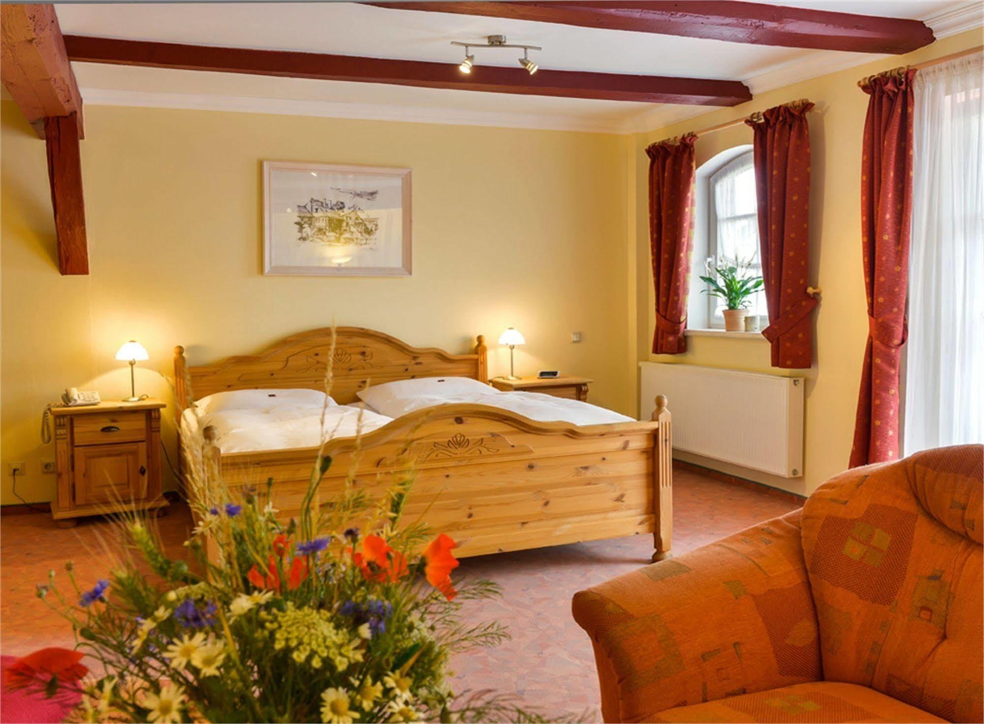Hotel Gut Voigtlaender Blankenburg  Exteriör bild