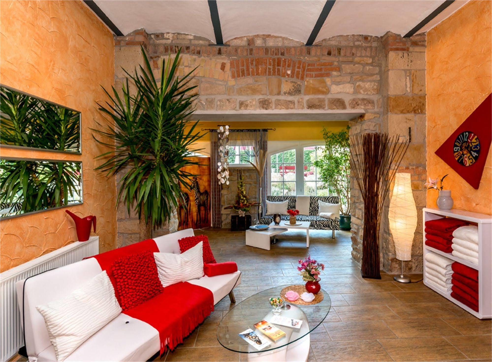 Hotel Gut Voigtlaender Blankenburg  Exteriör bild